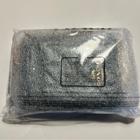 NWT - Coach Zip Card Case With Quilting - Gold/sage - Picture 8 of 8